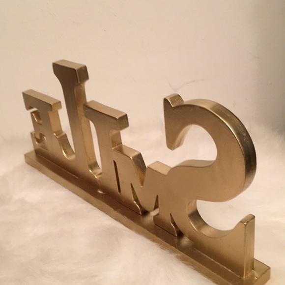 Gold (Smile) 😃 - Picture 2 of 4